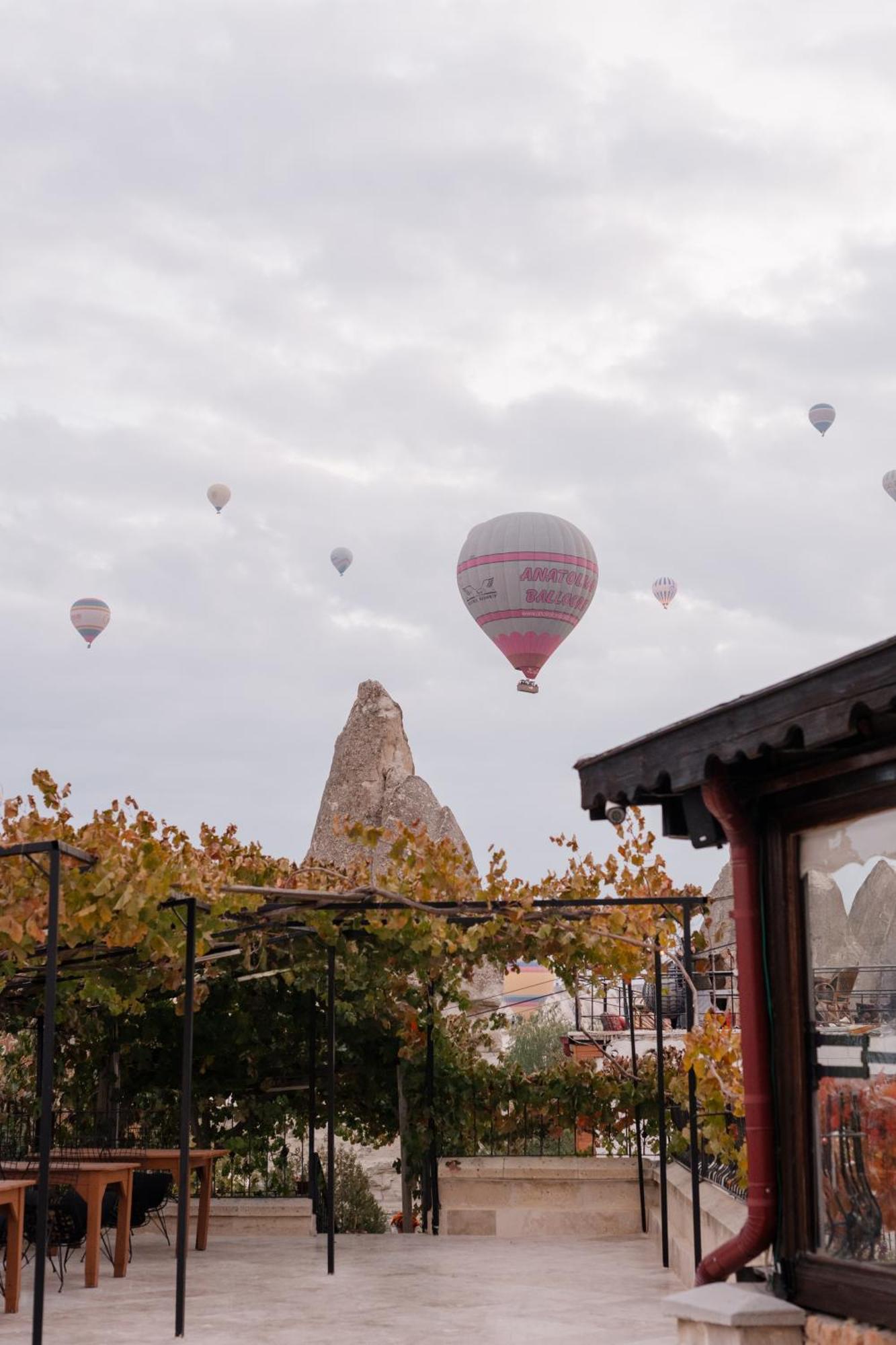 Paradise Cappadocia Hotel Goreme Bagian luar foto